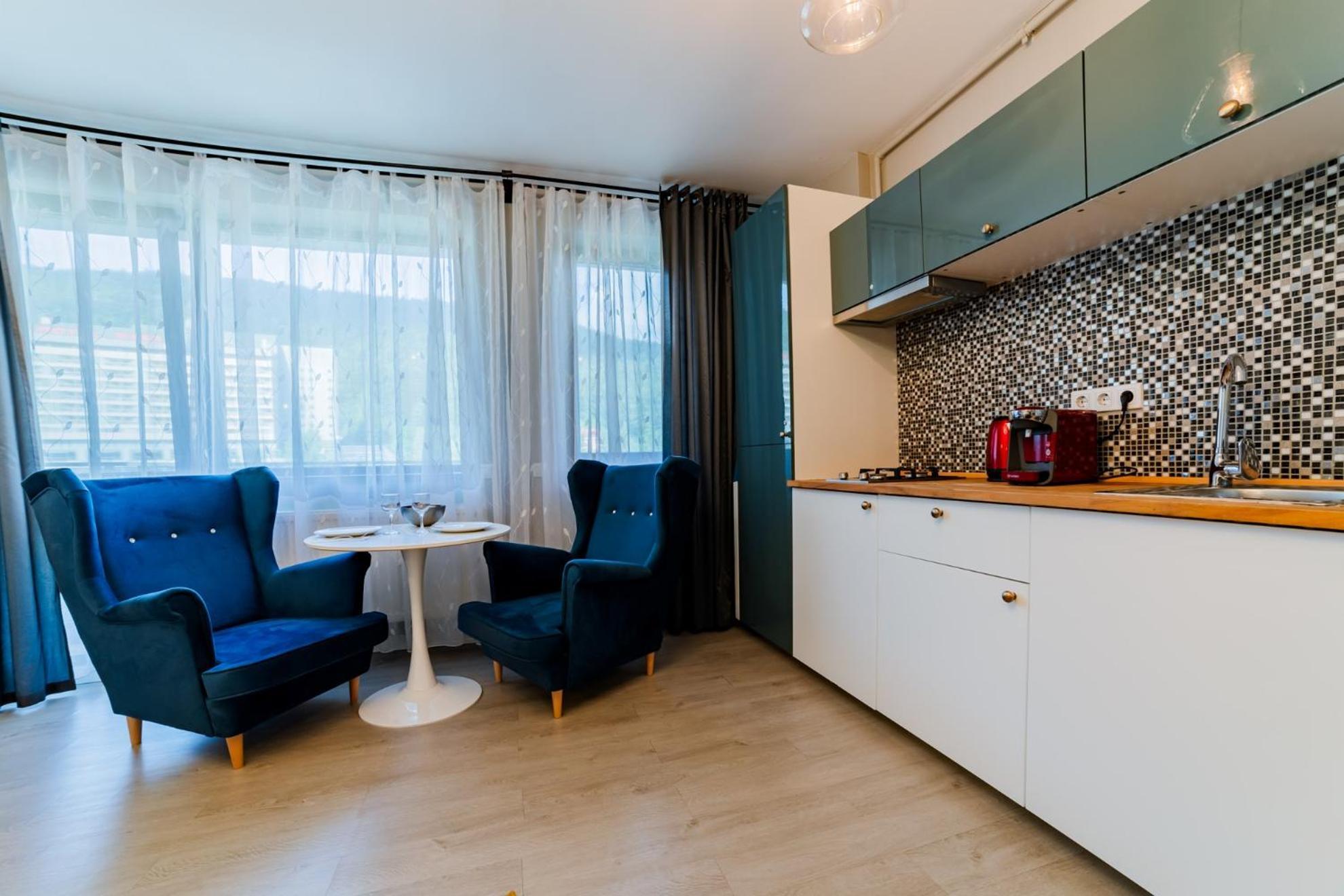 Romantic Jacuzzi Luxury Apartment Sinaia Ngoại thất bức ảnh